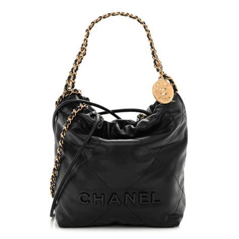 CHANEL Shiny Caviar Quilted Monochrome Small Chanel 22